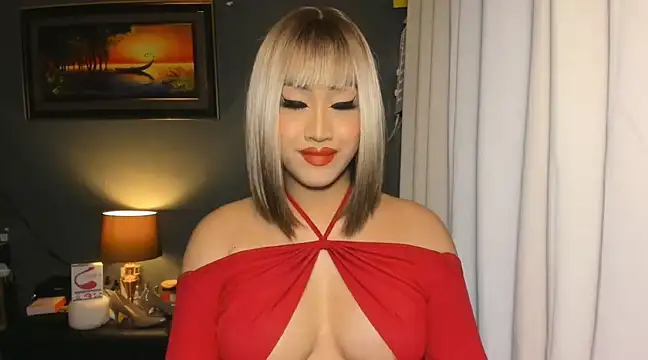 AliciaGundersen online show from December 19, 2024, 8:13 pm