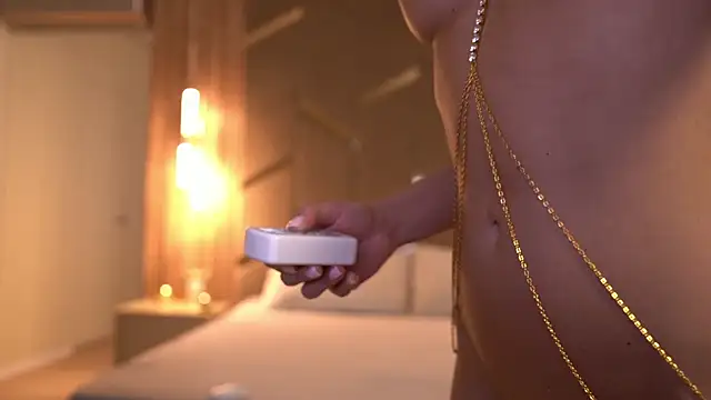 Snapshot of juice-pussy chatting on November 21, 2025, 3:54 pm juice-pussy online show from November 21, 2025, 3:54 pm