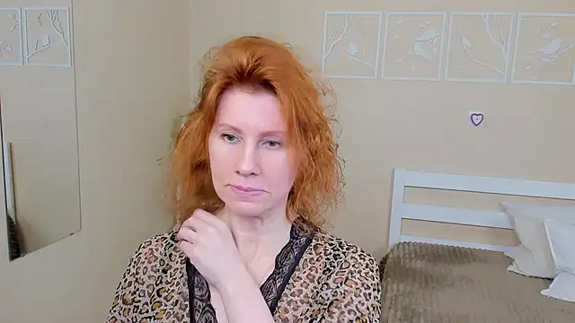 FoxySophia online show from February 3, 2025, 6:02 am