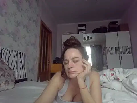 Snapshot of LindaStarS chatting on March 2, 2025, 2:10 pm LindaStarS online show from March 2, 2025, 2:10 pm