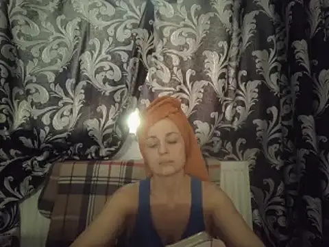 Snapshot of LindaStarS chatting on March 5, 2025, 3:18 pm LindaStarS online show from March 5, 2025, 3:18 pm