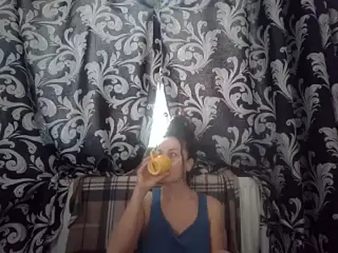 Snapshot of LindaStarS chatting on March 7, 2025, 6:02 am LindaStarS online show from March 7, 2025, 6:02 am