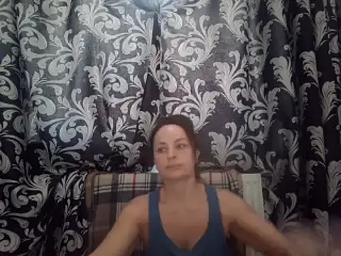 Snapshot of LindaStarS chatting on March 8, 2025, 6:43 am LindaStarS online show from March 8, 2025, 6:43 am