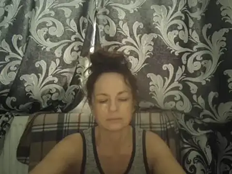 Snapshot of LindaStarS chatting on March 16, 2025, 6:31 am LindaStarS online show from March 16, 2025, 6:31 am