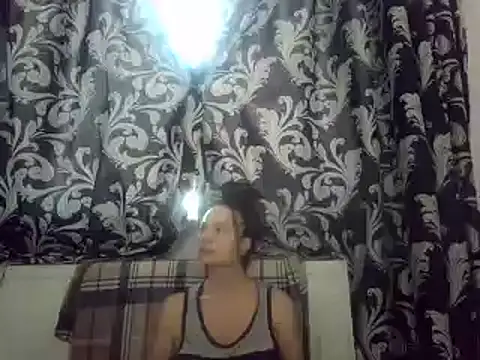 Snapshot of LindaStarS chatting on March 22, 2025, 6:11 am LindaStarS online show from March 22, 2025, 6:11 am