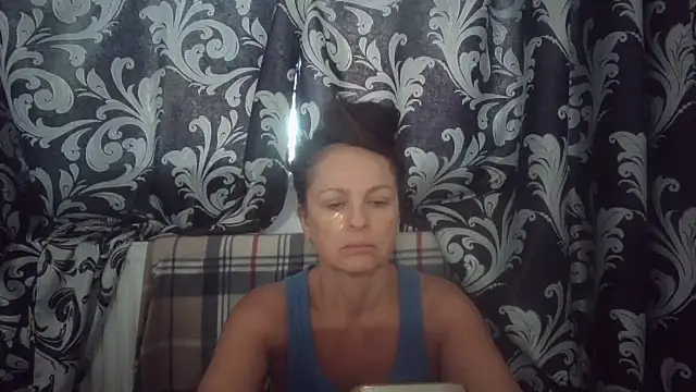 Snapshot of LindaStarS chatting on September 29, 2025, 5:12 am LindaStarS online show from September 29, 2025, 5:12 am