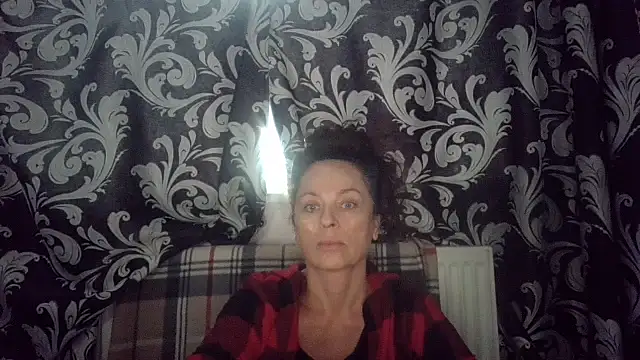 Snapshot of LindaStarS chatting on October 10, 2025, 5:06 am LindaStarS online show from October 10, 2025, 5:06 am