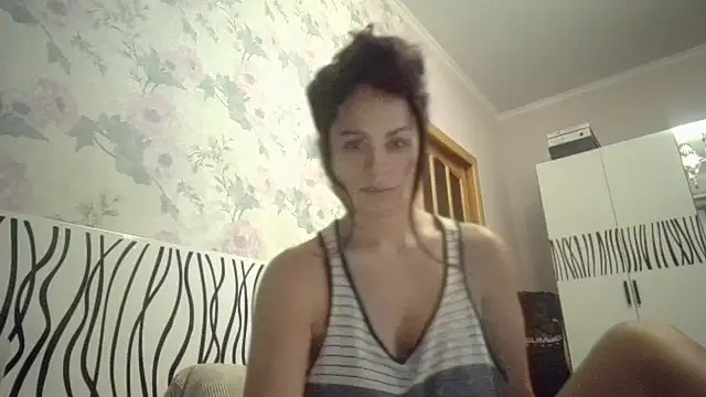 Snapshot of LindaStarS chatting on November 16, 2025, 6:13 pm LindaStarS online show from November 16, 2025, 6:13 pm