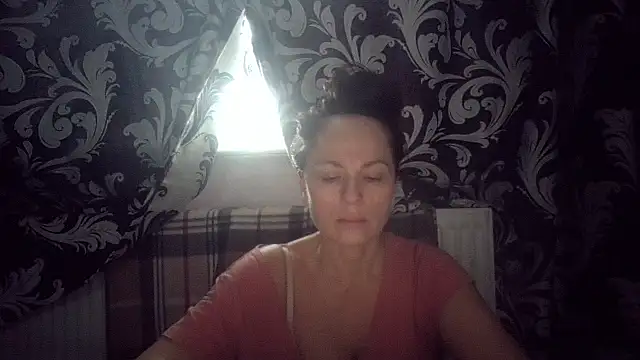 Snapshot of LindaStarS chatting on November 30, 2025, 7:34 am LindaStarS online show from November 30, 2025, 7:34 am