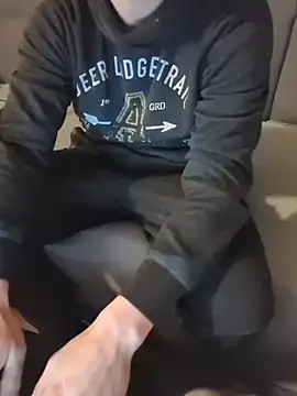 Snapshot of ShyGuyWannaTry chatting on November 11, 2025, 11:05 pm ShyGuyWannaTry online show from November 11, 2025, 11:05 pm