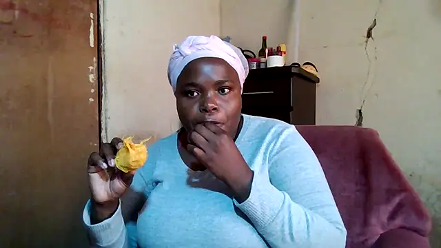 Snapshot of sexybigboobz chatting on November 20, 2025, 8:03 am sexybigboobz online show from November 20, 2025, 8:03 am