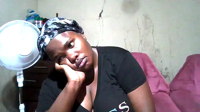 Snapshot of sexybigboobz chatting on November 27, 2025, 3:58 pm sexybigboobz online show from November 27, 2025, 3:58 pm