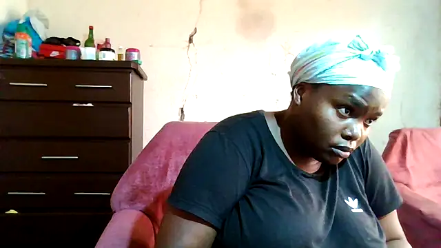 Snapshot of sexybigboobz chatting on December 3, 2025, 5:26 am sexybigboobz online show from December 3, 2025, 5:26 am