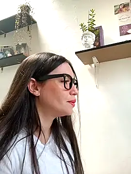 loveuu-bae online show from January 17, 2025, 5:51 pm