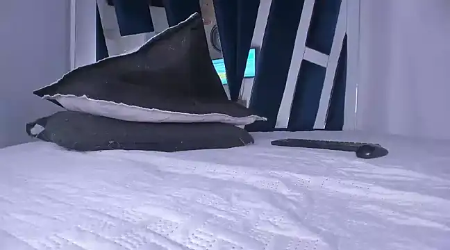 moonsweet1 online show from March 10, 2025, 9:18 pm