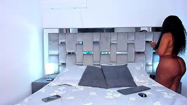 Cammiila online show from February 14, 2025, 4:20 pm