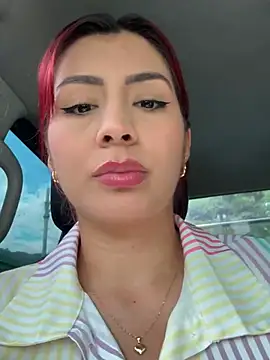 Snapshot of LINDA_PATTY94 chatting on December 21, 2024, 7:38 pm LINDA PATTY94 online show from December 21, 2024, 7:38 pm