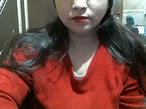 Snapshot of UrsMansi chatting on December 11, 2024, 6:04 am UrsMansi online show from December 11, 2024, 6:04 am