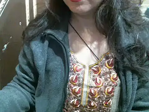 Snapshot of UrsMansi chatting on December 25, 2024, 1:10 am UrsMansi online show from December 25, 2024, 1:10 am