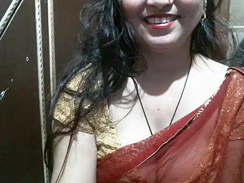 Snapshot of UrsMansi chatting on February 5, 2025, 7:29 am UrsMansi online show from February 5, 2025, 7:29 am