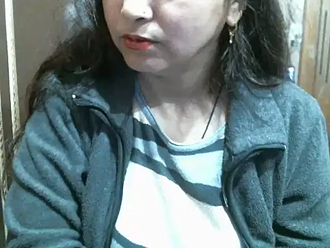 Snapshot of UrsMansi chatting on February 8, 2025, 6:33 am UrsMansi online show from February 8, 2025, 6:33 am