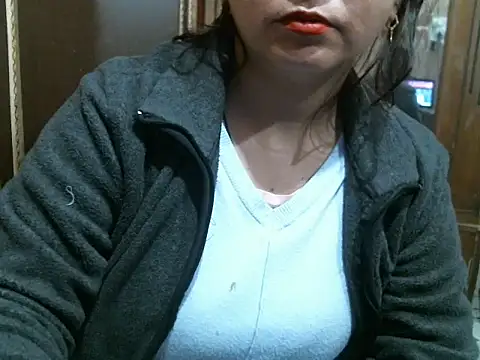 Snapshot of UrsMansi chatting on February 10, 2025, 4:30 am UrsMansi online show from February 10, 2025, 4:30 am