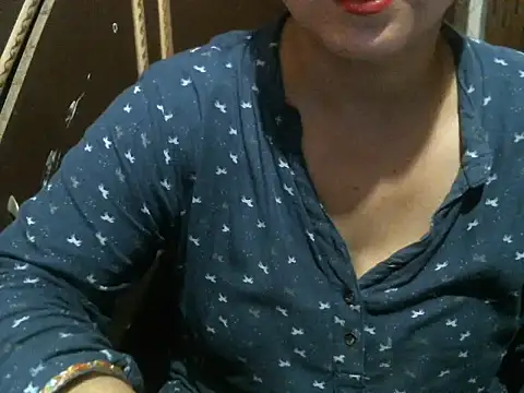 Snapshot of UrsMansi chatting on September 18, 2025, 8:05 am UrsMansi online show from September 18, 2025, 8:05 am