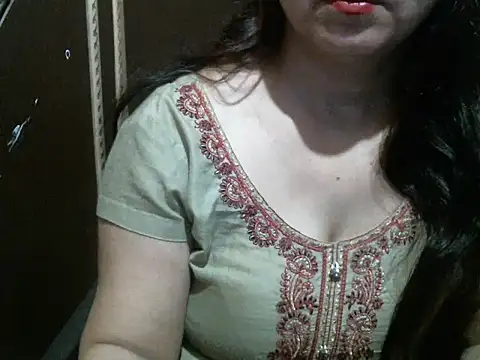 Snapshot of UrsMansi chatting on October 13, 2025, 3:28 am UrsMansi online show from October 13, 2025, 3:28 am