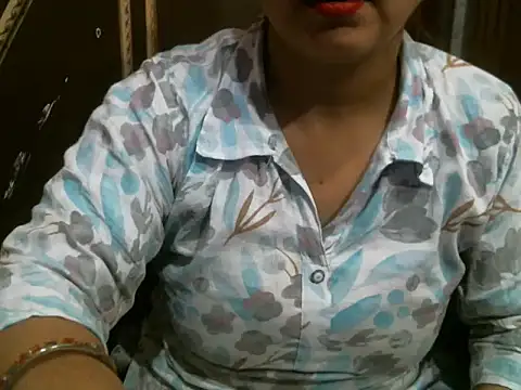 Snapshot of UrsMansi chatting on October 18, 2025, 7:09 am UrsMansi online show from October 18, 2025, 7:09 am