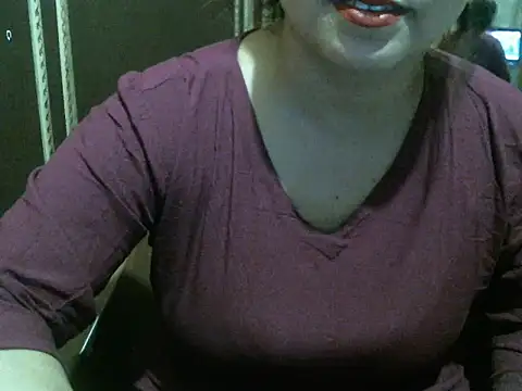 Snapshot of UrsMansi chatting on October 24, 2025, 7:32 pm UrsMansi online show from October 24, 2025, 7:32 pm