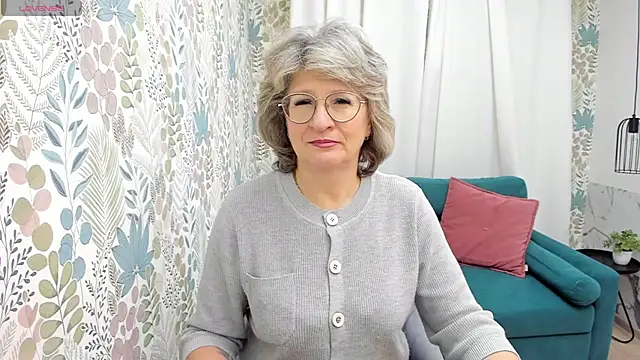 EvelynJoyful online show from December 9, 2024, 5:07 am