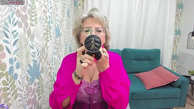 EvelynJoyful online show from March 13, 2025, 11:51 am