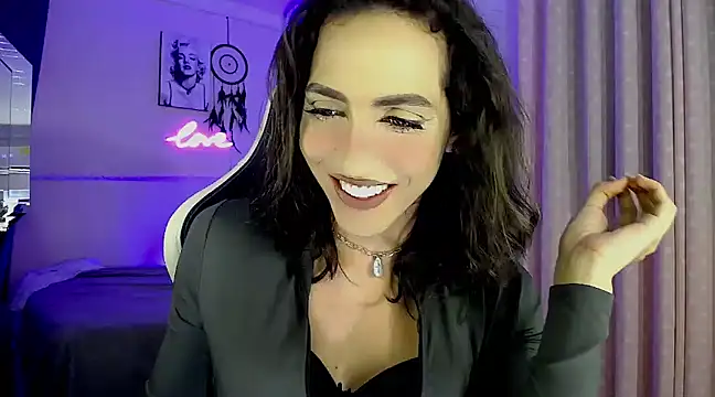 Snapshot of charlottesexxx chatting on March 20, 2025, 4:51 am charlottesexxx online show from March 20, 2025, 4:51 am