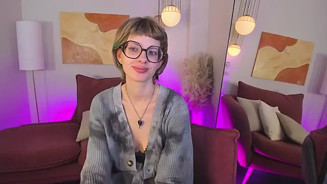 Snapshot of RubySoft chatting on November 12, 2025, 9:14 pm RubySoft online show from November 12, 2025, 9:14 pm