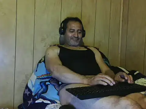 Snapshot of dantehot2020 chatting on December 31, 2024, 1:57 am dantehot2020 online show from December 31, 2024, 1:57 am
