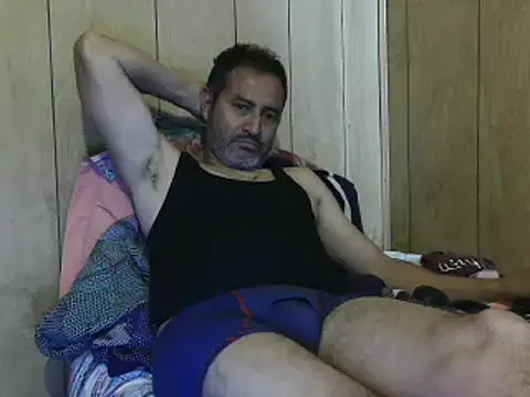 Snapshot of dantehot2020 chatting on January 3, 2025, 9:05 pm dantehot2020 online show from January 3, 2025, 9:05 pm