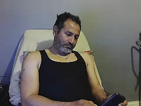 Snapshot of dantehot2020 chatting on January 10, 2025, 11:50 pm dantehot2020 online show from January 10, 2025, 11:50 pm
