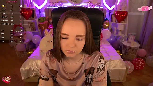 FoxyShy online show from February 14, 2025, 12:36 pm