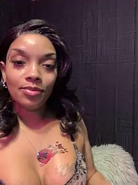 Snapshot of Rakiyahcharms chatting on November 7, 2025, 1:38 am Rakiyahcharms online show from November 7, 2025, 1:38 am