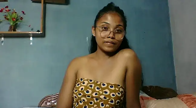 Snapshot of naya86 chatting on February 8, 2025, 12:50 pm naya86 online show from February 8, 2025, 12:50 pm