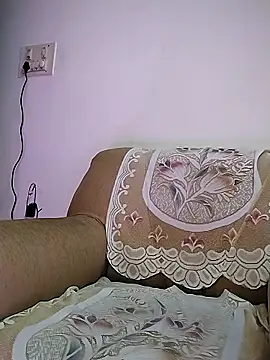 Nisha555 online show from November 17, 2025, 5:19 pm