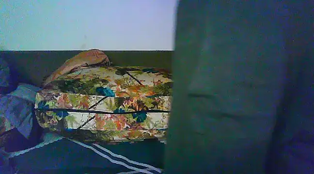 Snapshot of Vbestshow chatting on February 14, 2025, 10:04 pm Vbestshow online show from February 14, 2025, 10:04 pm
