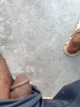 Snapshot of Bengali_BULL1 chatting on October 1, 2025, 10:43 am Bengali BULL1 online show from October 1, 2025, 10:43 am