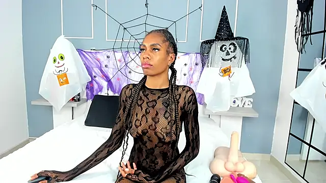Snapshot of Blackrosse__ chatting on October 17, 2025, 12:52 pm Blackrosse online show from October 17, 2025, 12:52 pm