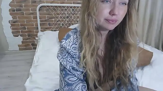 Snapshot of xxkristinaxx chatting on February 12, 2025, 12:55 pm xxkristinaxx online show from February 12, 2025, 12:55 pm