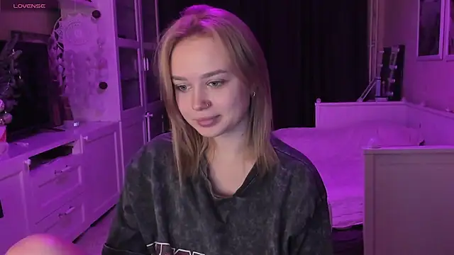 MaryDreaminess online show from January 19, 2025, 5:39 pm