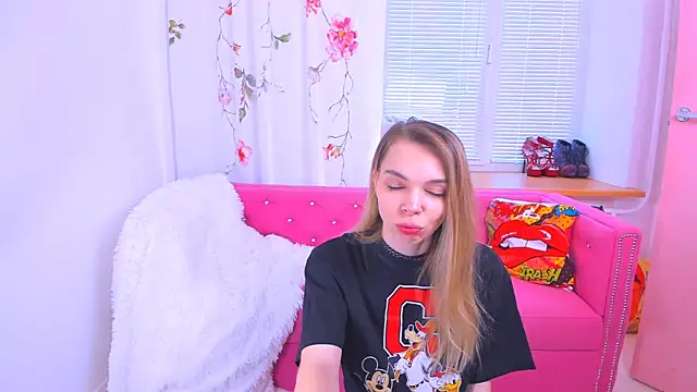 Snapshot of The_Deep_Passion chatting on March 5, 2025, 8:00 am The Deep Passion online show from March 5, 2025, 8:00 am