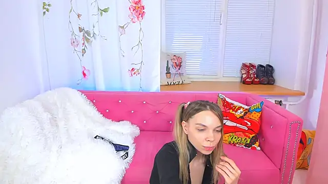 Snapshot of The_Deep_Passion chatting on March 12, 2025, 2:34 pm The Deep Passion online show from March 12, 2025, 2:34 pm