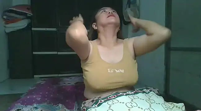 Kariebabe online show from February 20, 2025, 1:19 pm