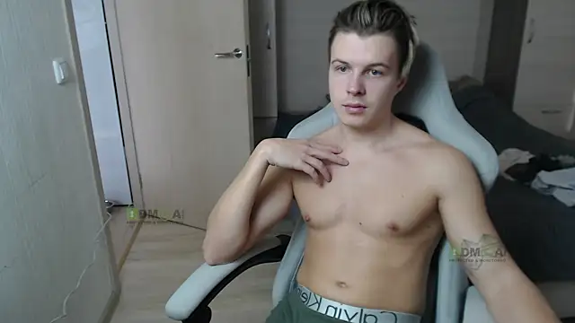 Snapshot of Sunny-Girl1 chatting on February 19, 2025, 10:23 am Sunny-Girl1 online show from February 19, 2025, 10:23 am